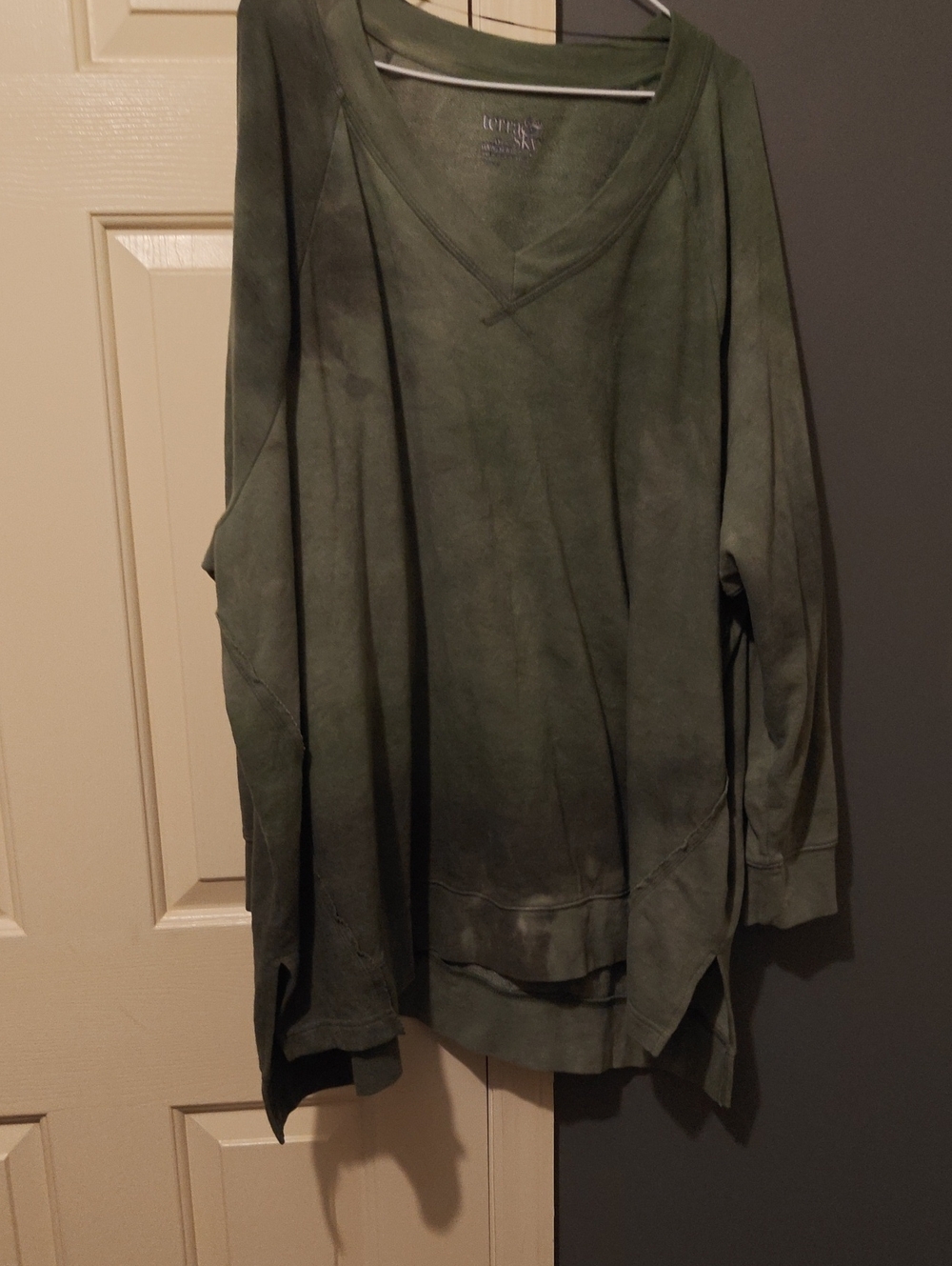 Terra & Sky Olive Green Pullover Sweatshirt